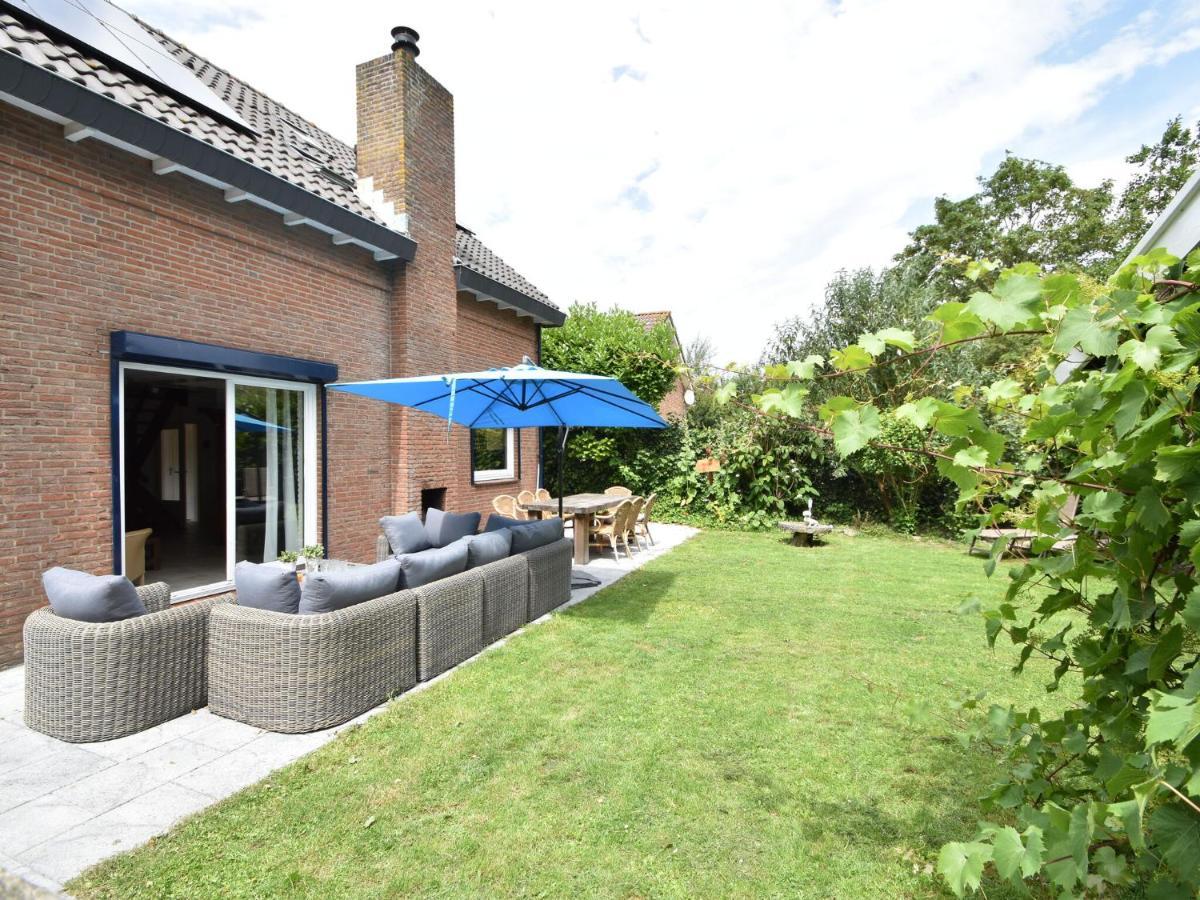 Holiday Home In Zeeland With Wide Views Bruinisse Exterior foto